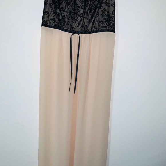 Linea donatella full length sheer night gown women, blush,not worn - Picture 4 of 10